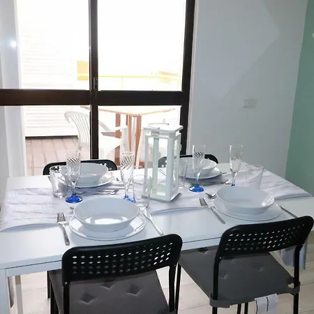 Valencia Terrace Apartment